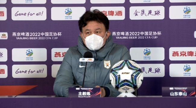WEC上海赛车场赛道正上方的“空中平台”举行，飙车主题氛围十足。
